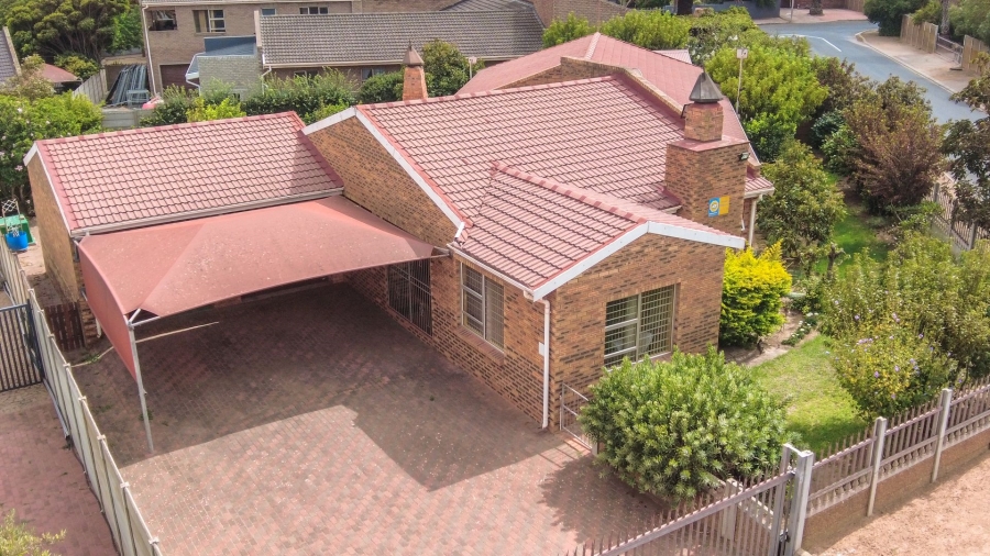 4 Bedroom Property for Sale in Vredenburg Western Cape